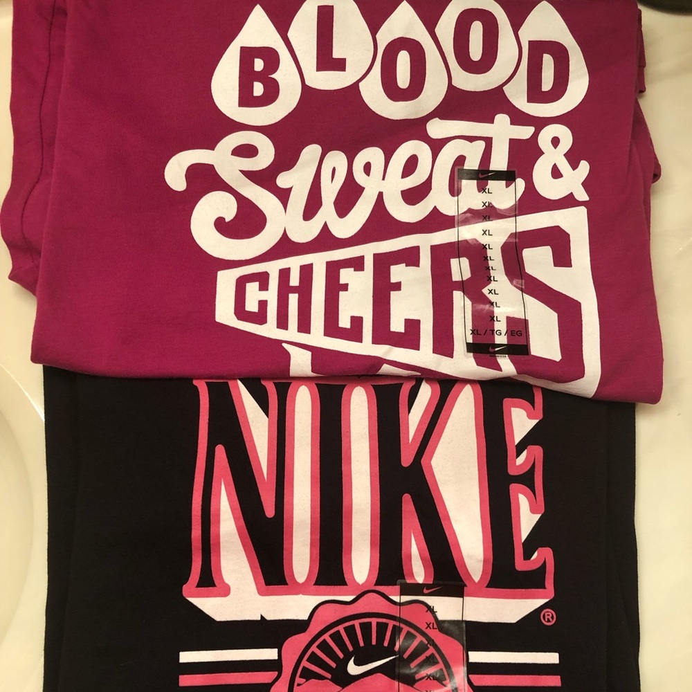 Nike T-shirts (2)